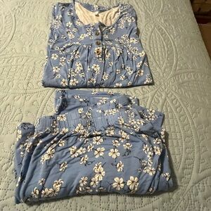 Blue Floral Two-Piece Lounge Set